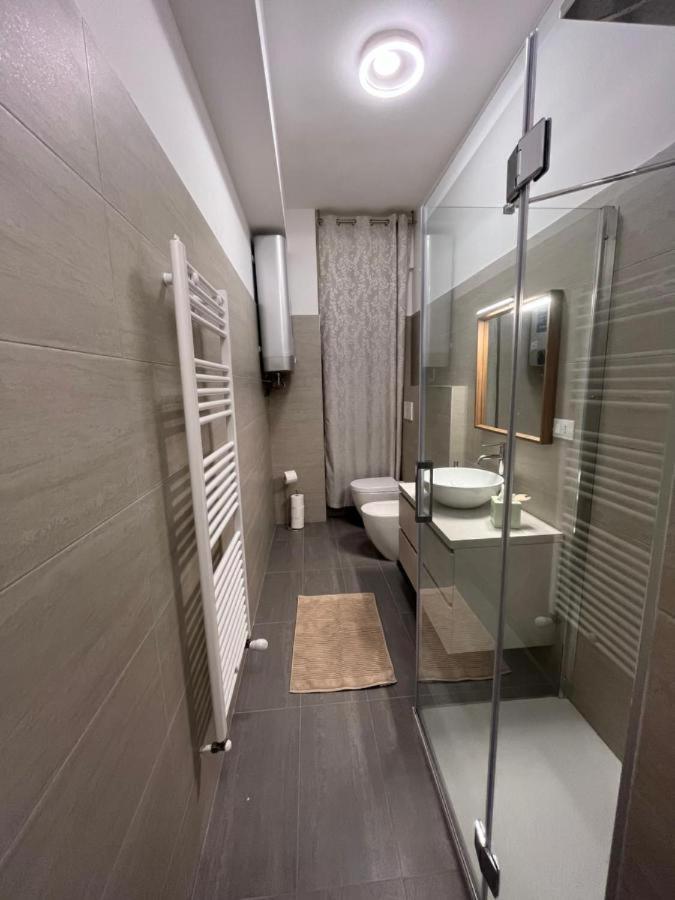 Col Di Lana Apt Milan Exterior photo
